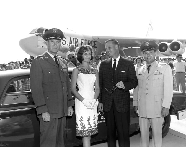 1st B52s arrive at Minot AFB News, Sports, Jobs Minot Daily News